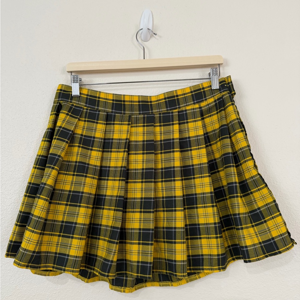 Stylish Yellow and Black Plaid Mini Skirt W005